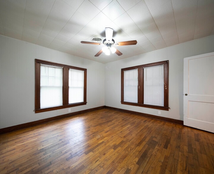 More Photos Of , Denton Unknown For Sale