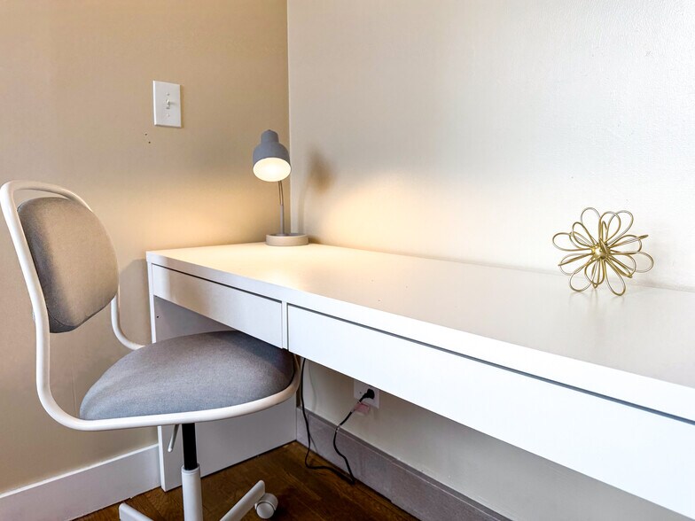 More Photos Of 105 S 5th St, Duquesne Specialty For Sale