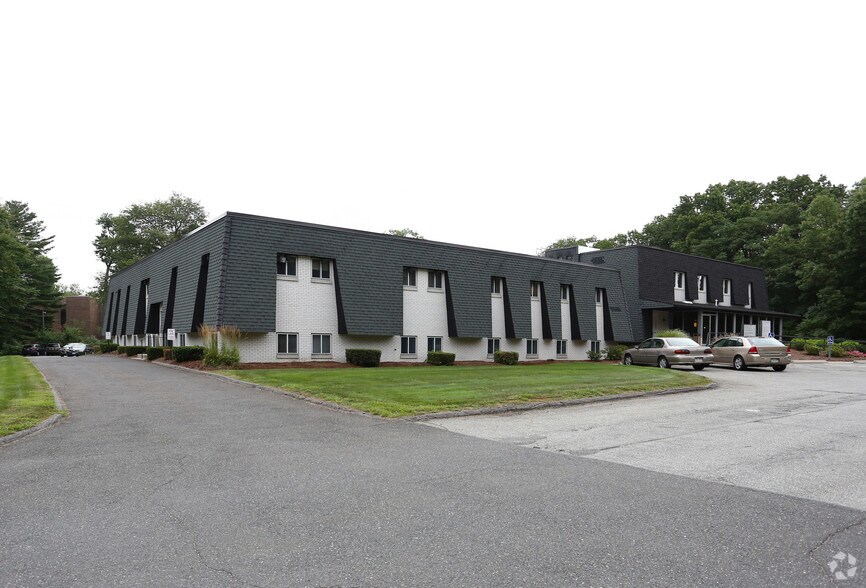 Primary Photo Of 123 Dwight Rd, Longmeadow Medical For Lease