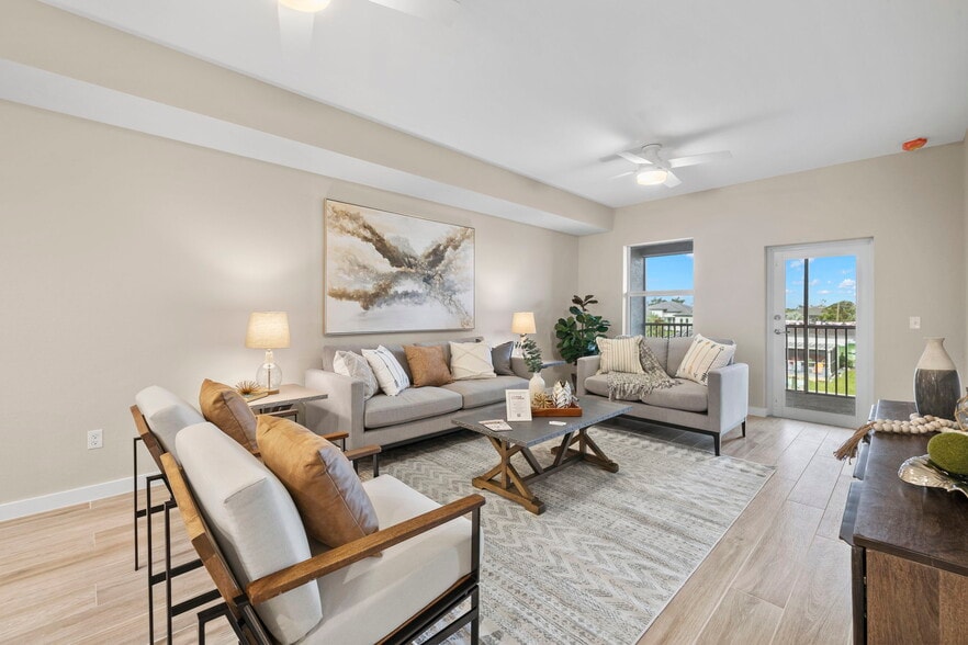 More Photos Of 5126 Coronado Pky, Cape Coral Apartments For Sale