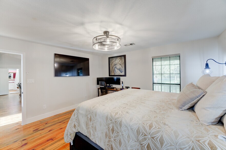 More Photos Of 19323 Belleau Wood Dr, Humble Flex For Sale
