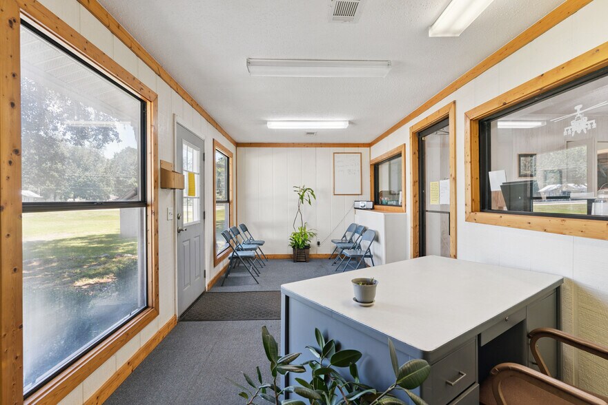 More Photos Of 26754 US-82, Waynesville Light Distribution For Sale