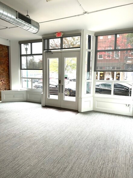 More Photos Of 512 S Elm St, Greensboro Storefront Retail Residential For Lease