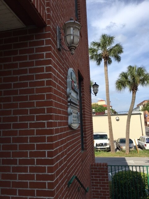 More Photos Of 24 W Chase St, Pensacola Office For Lease