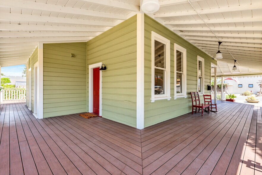 More Photos Of 602 W K St, Benicia Freestanding For Sale