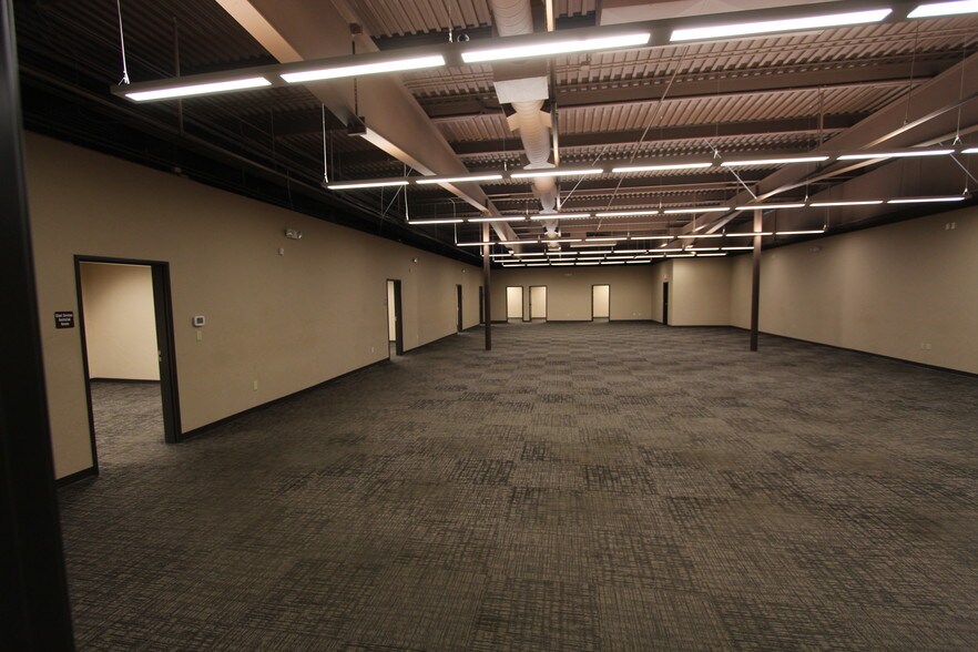 More Photos Of 1327-1331 Hwy 2 W, Kalispell Office For Lease