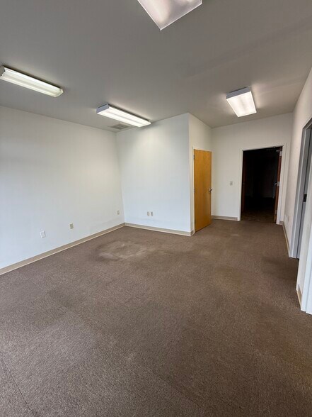 More Photos Of 4125 Independence Dr, Schnecksville Flex For Lease