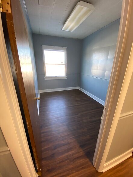 More Photos Of 3081-3089 Old Washington Rd, Waldorf General Retail For Lease