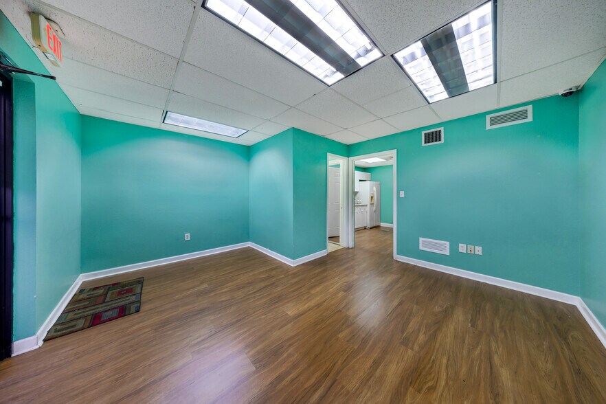 More Photos Of 7760 W 20th Ave, Hialeah Warehouse For Sale