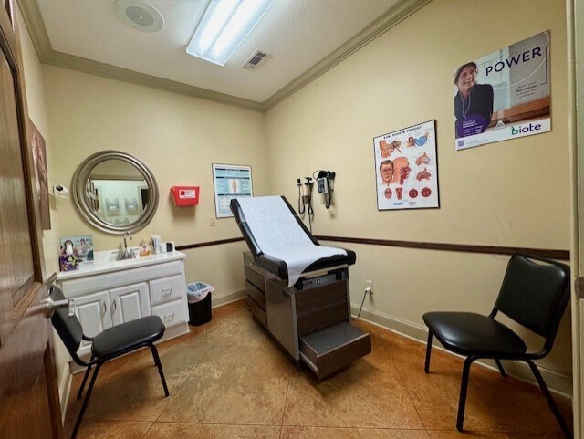 More Photos Of 2464 Main St, Plantersville Medical For Sale