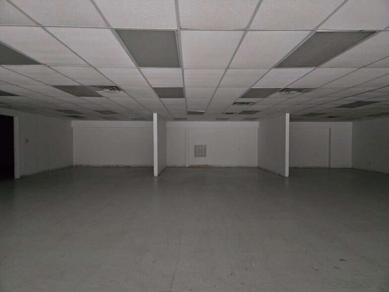 More Photos Of 625 N Dale Mabry Hwy, Tampa Freestanding For Lease