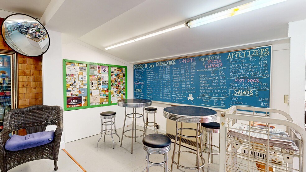 More Photos Of 130 Wardtown Rd, Freeport General Retail For Sale