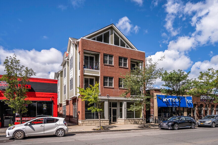 More Photos Of 504 Elmwood Ave, Buffalo Apartments For Lease