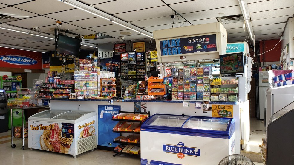 More Photos Of 2301 S Air Depot Blvd, Oklahoma City Convenience Store For Sale