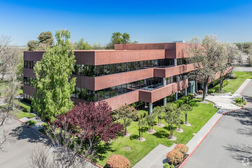 More Photos Of 6601 Koll Center Pky, Pleasanton Office For Sale