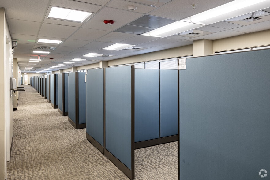 More Photos Of 3745 Broadway, Fort Myers Medical For Sale