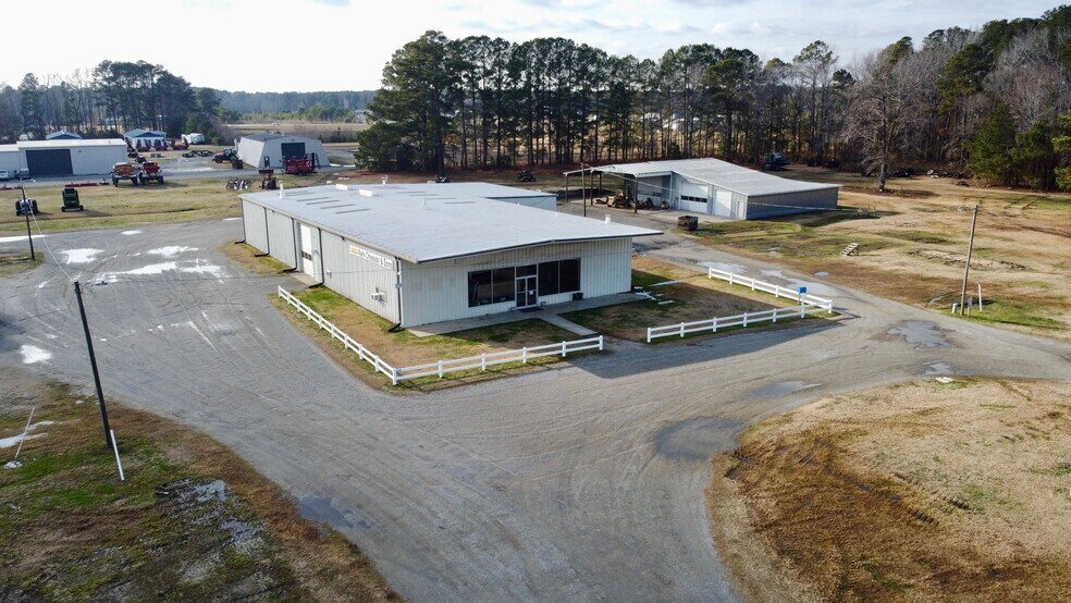 More Photos Of 101 Chesson Dr, Williamston Distribution For Sale