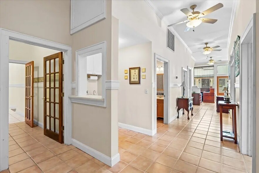 More Photos Of 313 Wolfe St, Cohutta Office For Sale