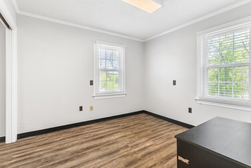 More Photos Of 6200 Fort Ave, Lynchburg Medical For Sale