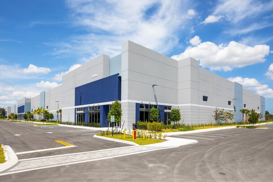 Primary Photo Of 14130 S State Road 7, Delray Beach Unknown For Lease