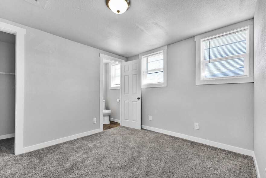 More Photos Of 415 S 11th E, Mountain Home Multifamily For Sale