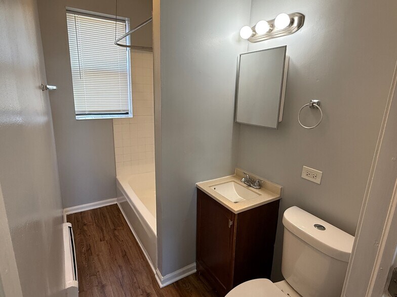 More Photos Of 15 N Keeler Ave, Chicago Apartments For Sale