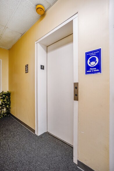 More Photos Of 6314 Windsor Mill Rd, Woodlawn Office For Sale