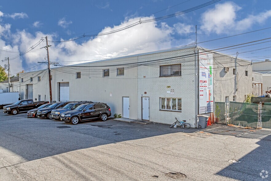 More Photos Of 310-316 Colfax Ave, Clifton Warehouse For Sale