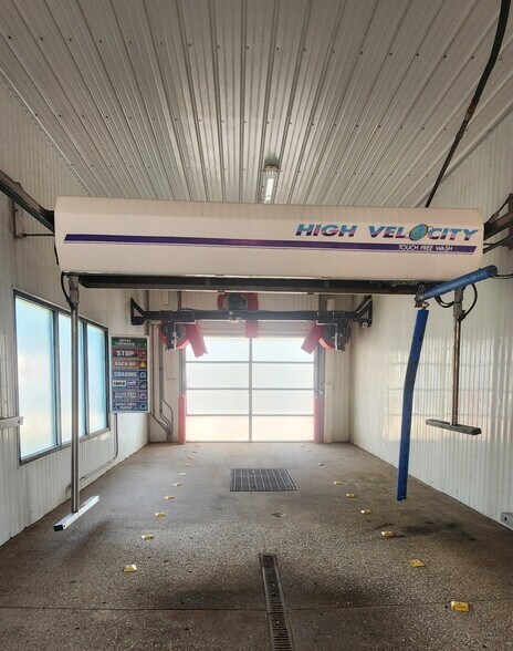 More Photos Of 203 Nicolet Blvd, Neenah Carwash For Sale