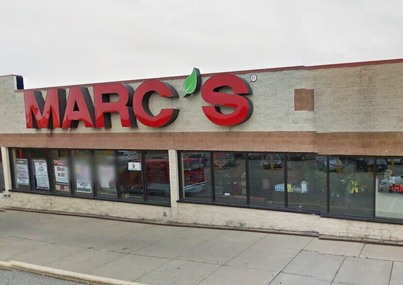 More Photos Of 400 Sheffield Ctr, Lorain Unknown For Lease