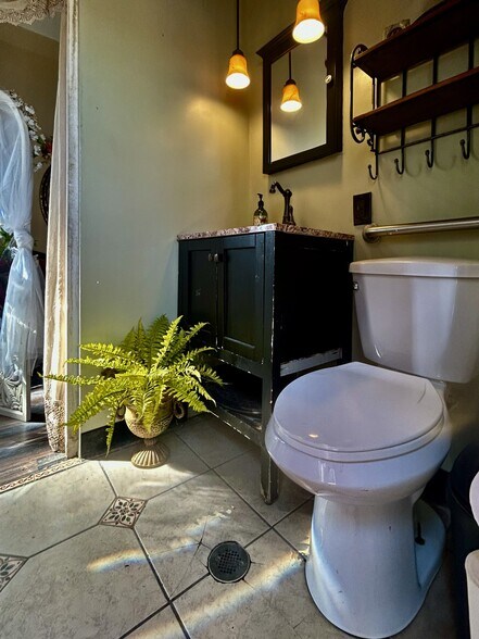 More Photos Of 715 Broadway St, Galveston Specialty For Sale