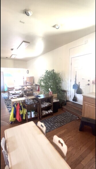 More Photos Of 1830 Addison Ave E, Twin Falls Office For Sale