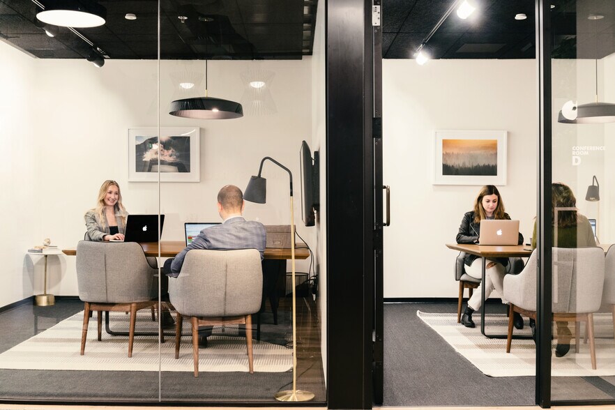 More Photos Of 811 SW 6th Ave, Portland Coworking Space
