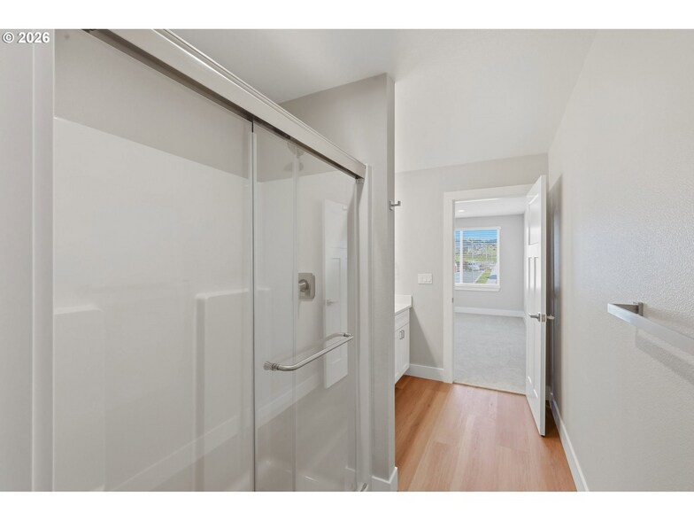 More Photos Of 4011 SW Royal Ave, Gresham Specialty For Sale