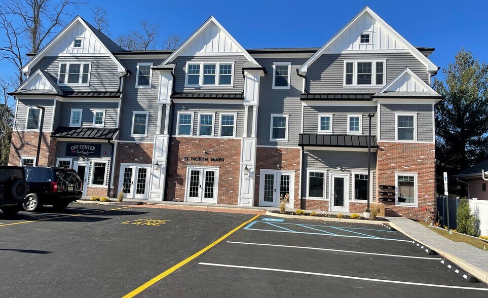 Primary Photo Of 21 N Main St, Manasquan Apartments For Lease