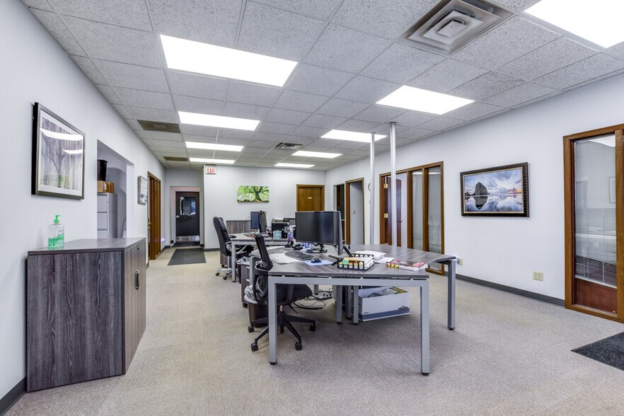 More Photos Of 220 Raemisch Rd, Waunakee Warehouse For Sale