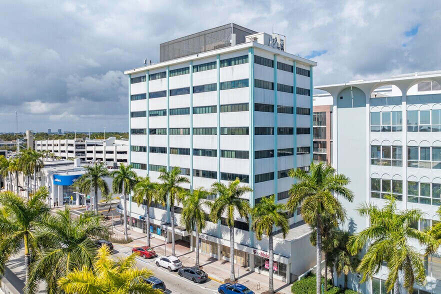 More Photos Of 333 Arthur Godfrey Rd, Miami Beach Office For Lease