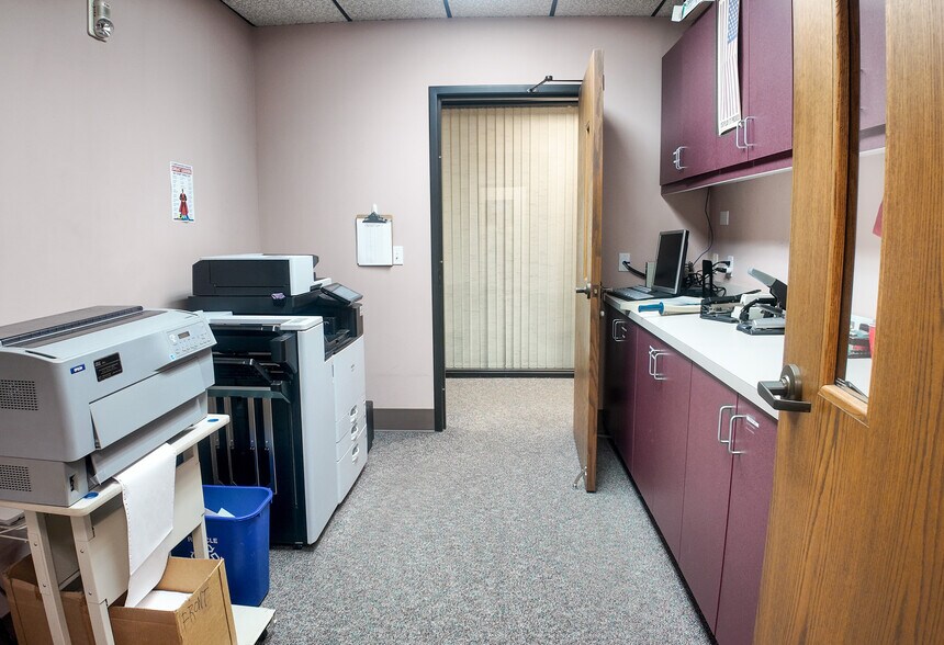 More Photos Of 630 S Minnesota Ave, Sioux Falls Office For Sale