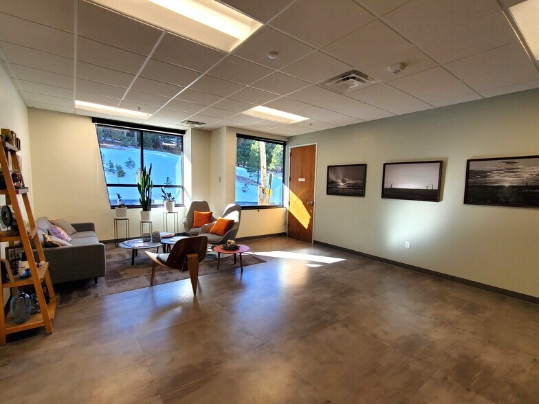 More Photos Of 523 Park Point Dr, Golden Office For Lease