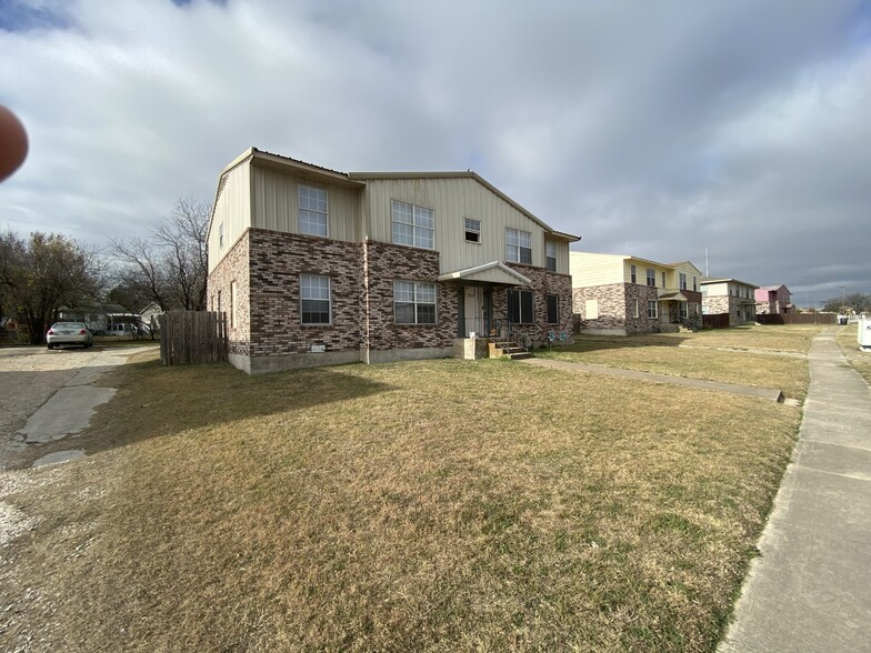 Primary Photo Of 806 Sissom Rd, Killeen Apartments For Sale