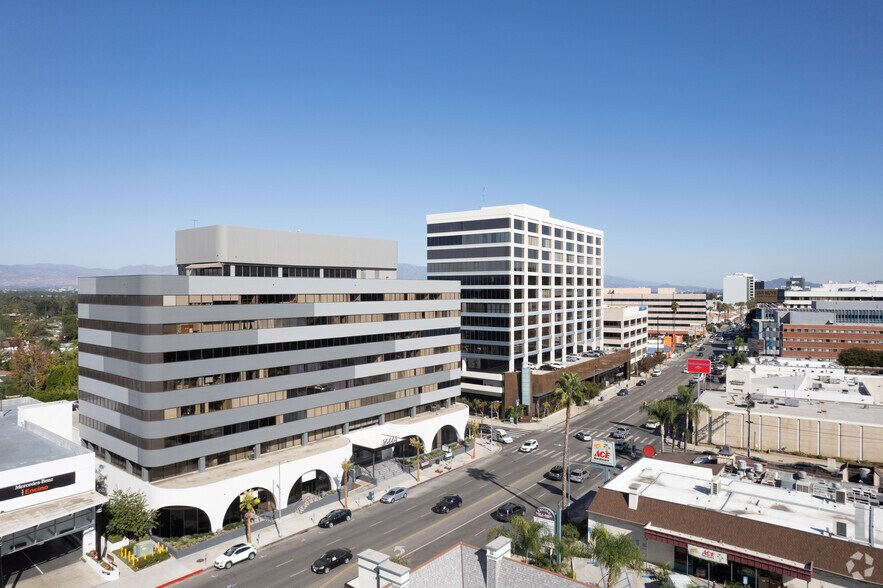 More Photos Of 16633 Ventura Blvd, Encino Office For Lease