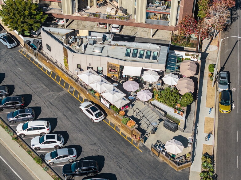 More Photos Of 335 Nieto Ave, Long Beach Restaurant For Sale