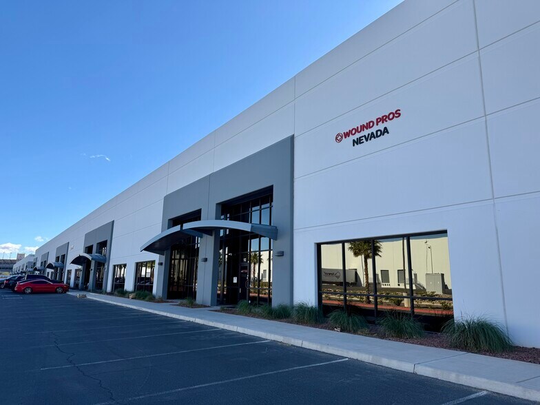 More Photos Of 6180 North Hollywood Blvd, Las Vegas Warehouse For Lease