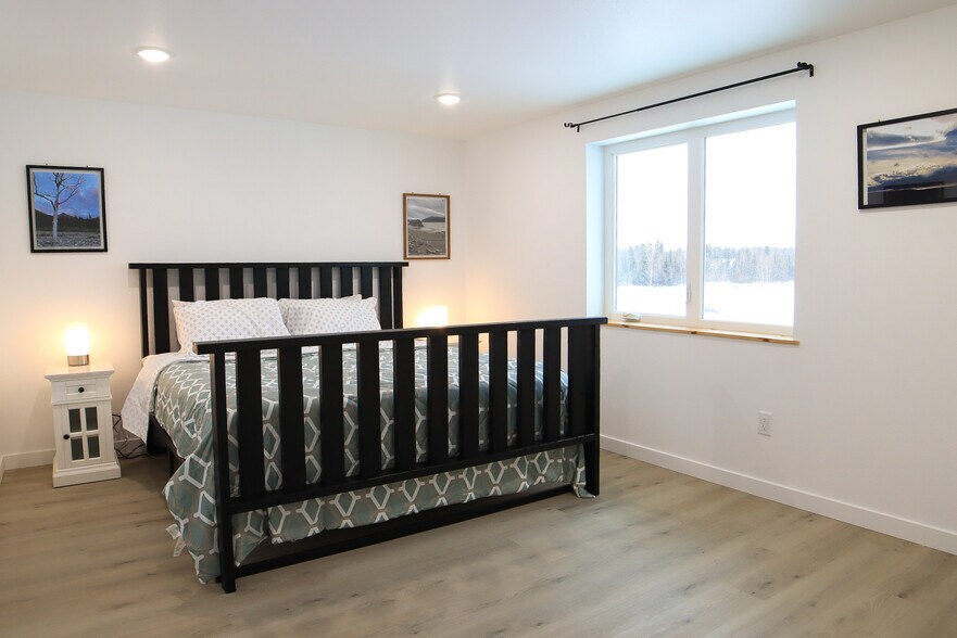 More Photos Of 2371 Dewitt Dr, North Pole Warehouse For Sale