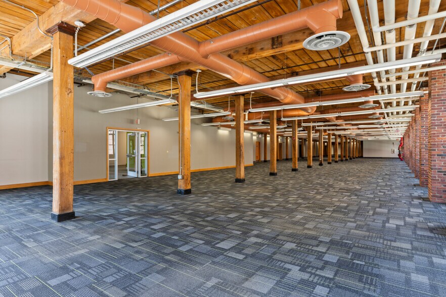 More Photos Of 140 Mill St, Lewiston Office Residential For Sale