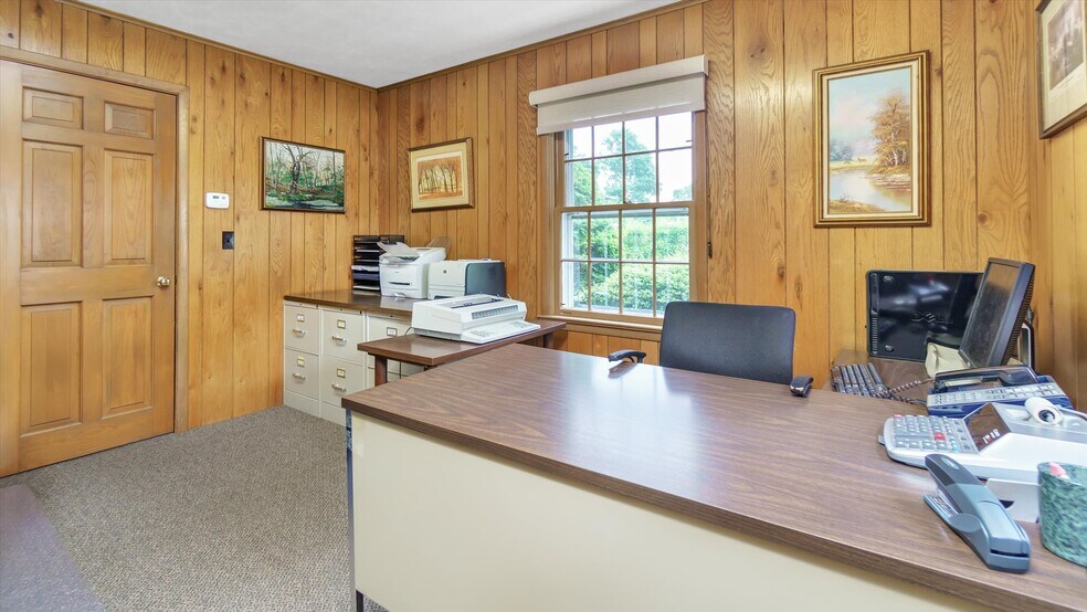 More Photos Of , Cutchogue Office For Sale