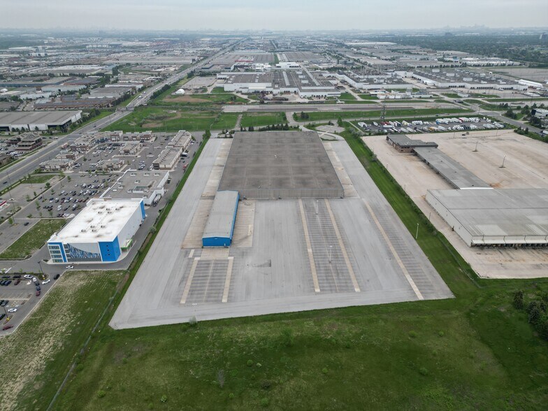 More Photos Of 2600 N Park Dr, Brampton Warehouse For Lease