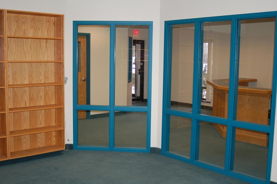 More Photos Of 92-98 South St, Hopkinton Flex For Lease