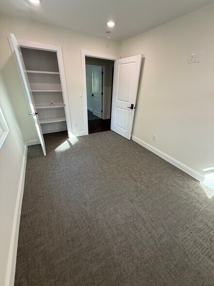 More Photos Of 421 Statesville Blvd, Salisbury Loft Creative Space For Lease