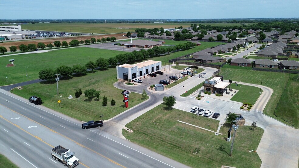 More Photos Of 2196 N Main St, Newcastle Carwash For Sale